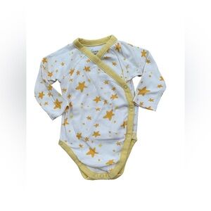 Moon and Back By Hanna Andersson Size 70, 6-12 Months Yellow Stars Wrap Bodysuit